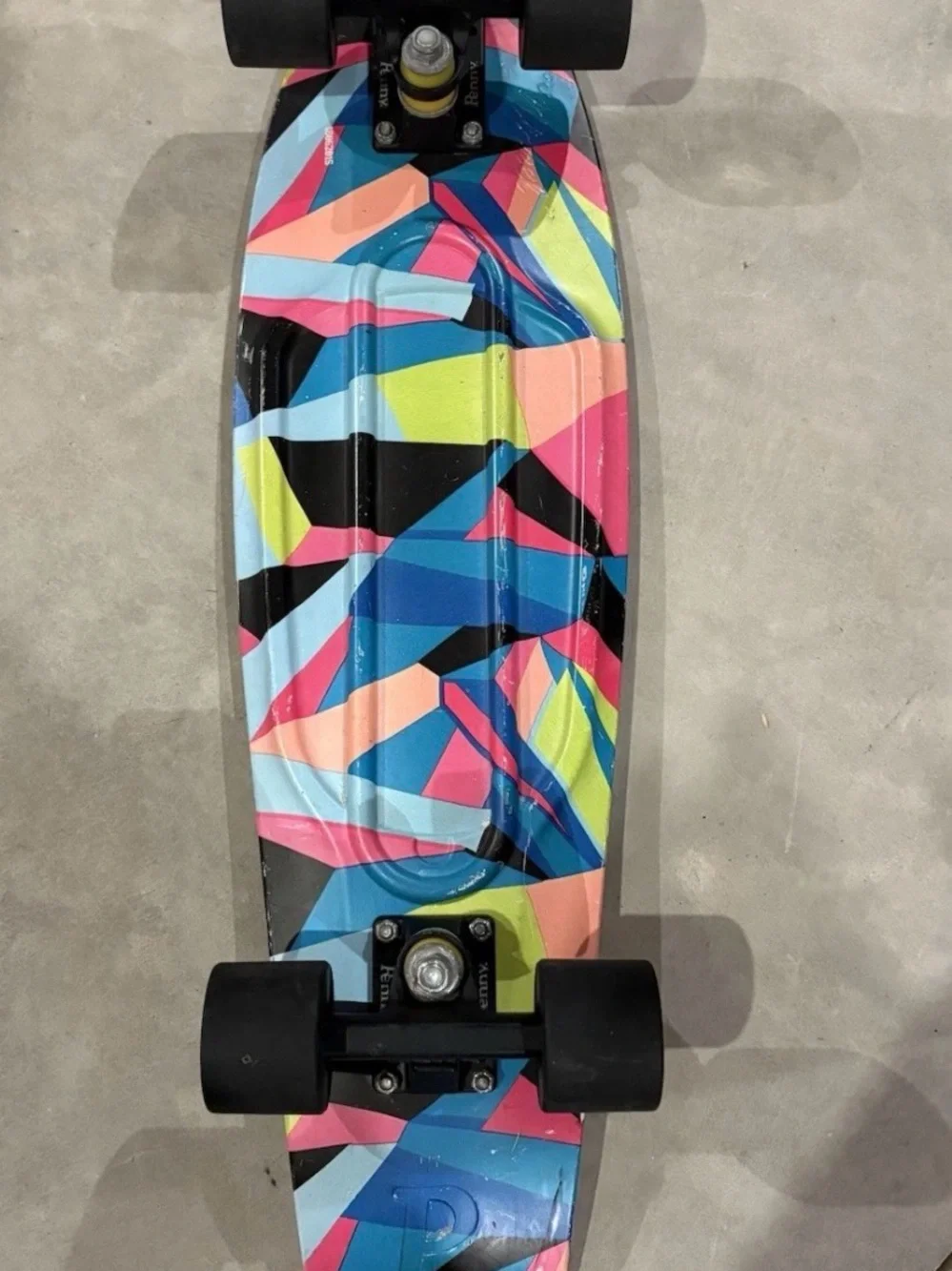 Penny Skateboard Limited Edition Glow in the Dark! 27 inch